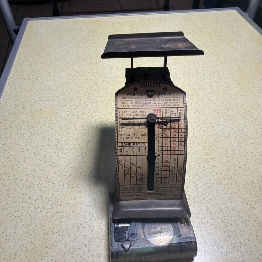 Vintage 1940's Trustee Postal Scale-Excellent